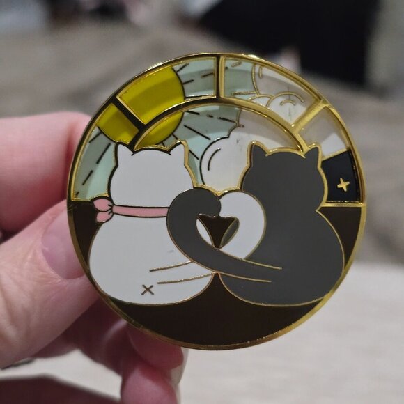 Cat Enamel Pin Brooch – Spinning Day & Night Sky Celestial Kitty Badge | NWT - Picture 1 of 5